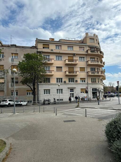 Brand New City Center Apartment Nostalgija Split Exterior photo