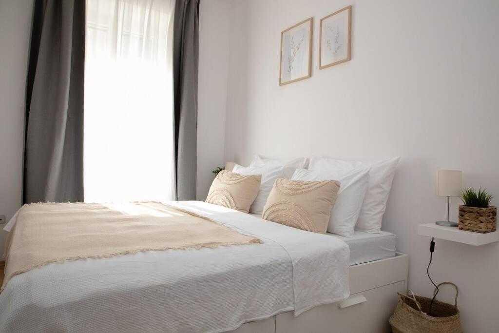 Brand New City Center Apartment Nostalgija Split Exterior photo