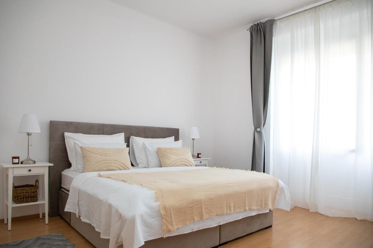 Brand New City Center Apartment Nostalgija Split Exterior photo